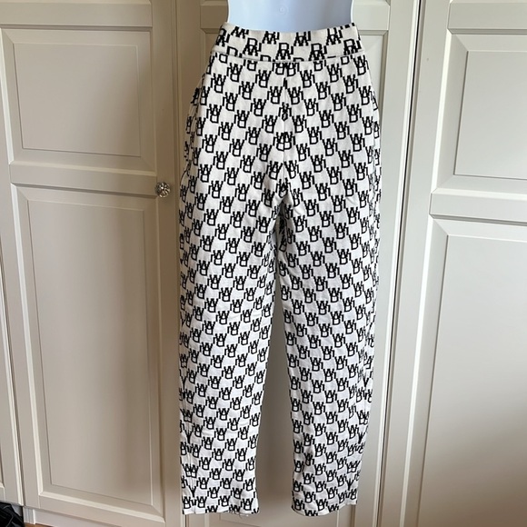 We11Done Logo Pattern Wool Cashmere Blend Legging. Size Small Black and White - Picture 8 of 17